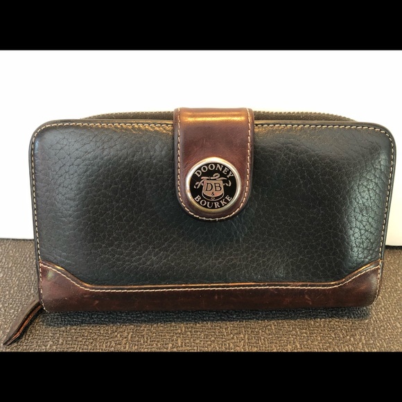 dooney bourke leather wallet